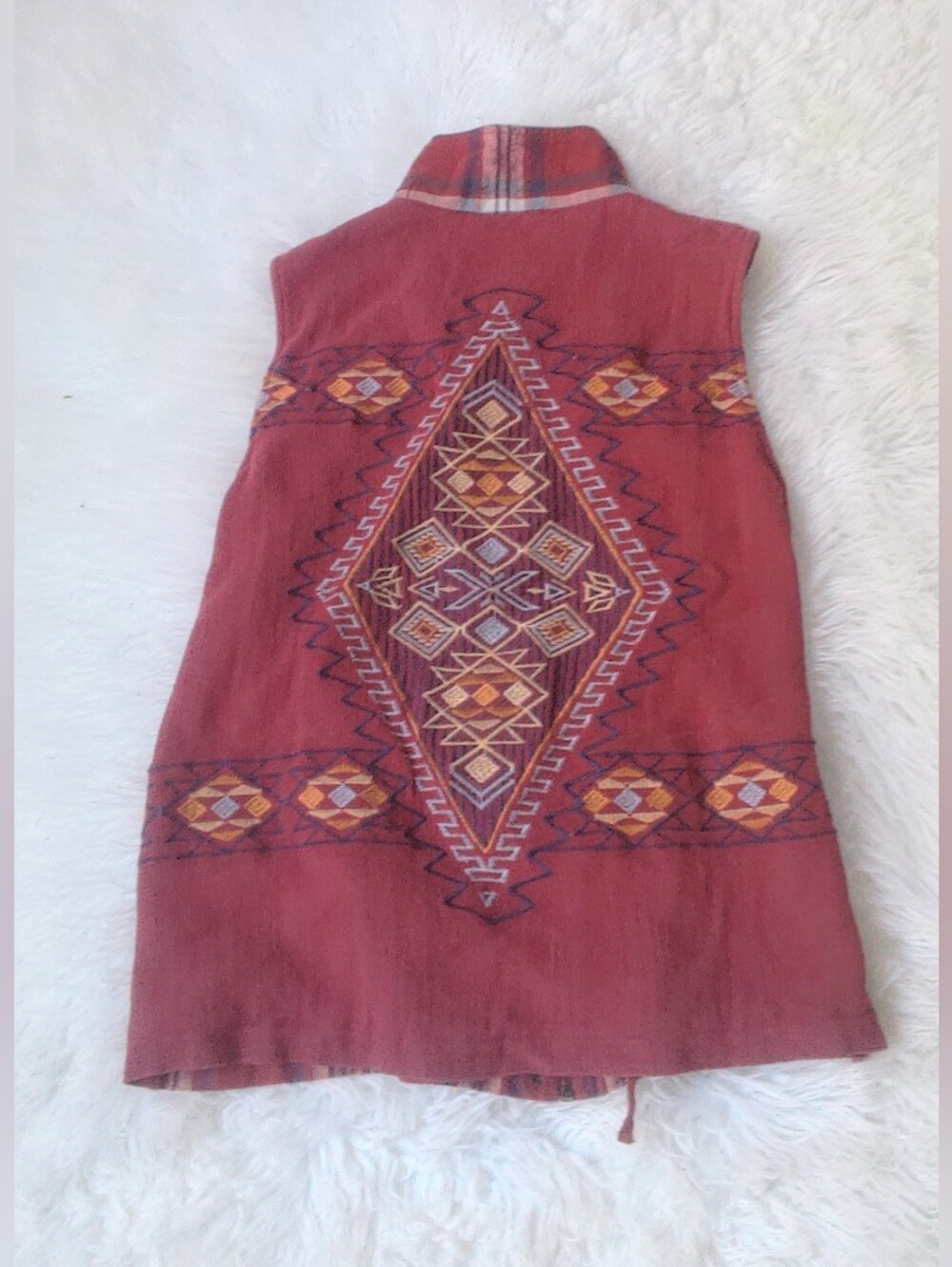 Red Pepper Embroidered Women's Vest Size M